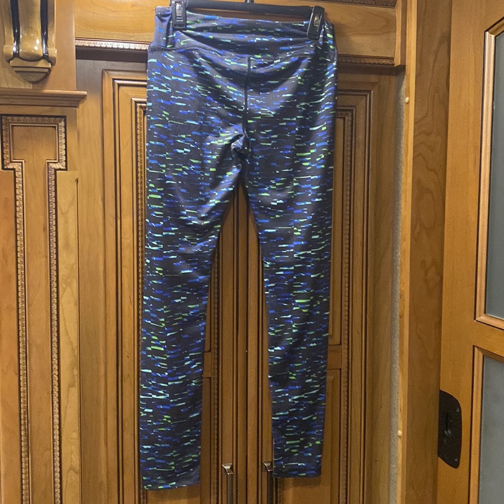 REEBOK Women’s Leggings Size Medium - Picture 3 of 3